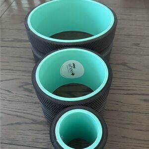 Chirp Yoga Wheel Set - Black and Mint